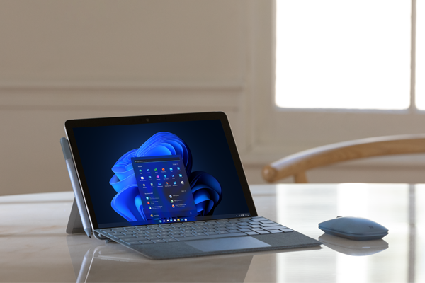 imagen de una laptop con windows 11